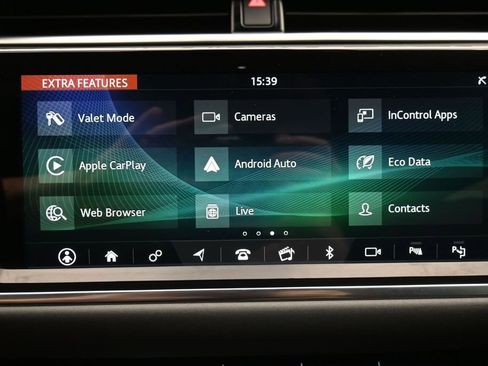 Used 2020 Land Rover Range Rover Evoque SE AWD/4WD image 16