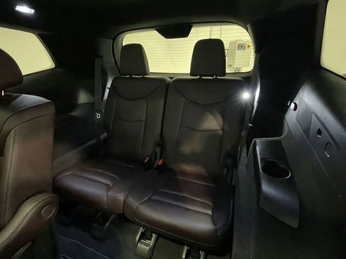 Used 2023 Cadillac XT6 Premium Luxury image 21