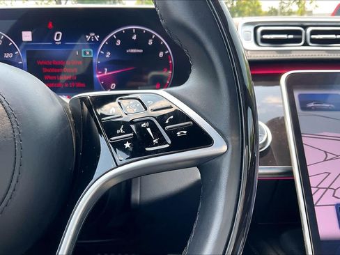 Used 2025 Mercedes-Benz S 580 4MATIC Sedan image 26