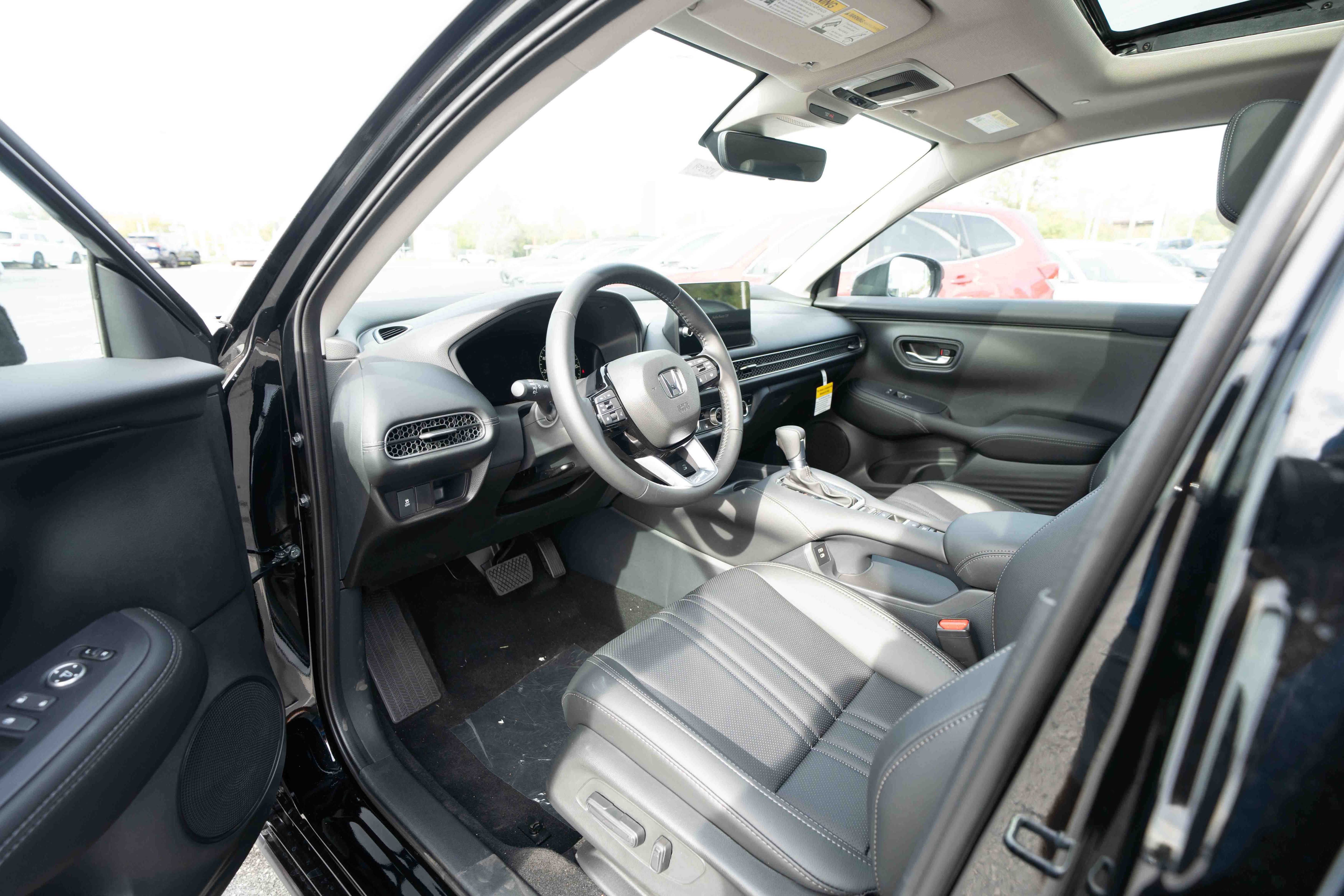 New 2027 Honda HR-V EX-L image 8