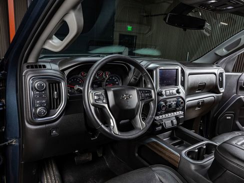 Used 2019 Chevrolet Silverado 1500 LT Trail Boss image 17