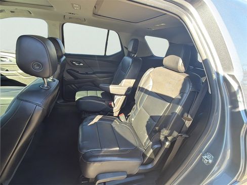 Used 2018 Chevrolet Traverse Premier w/ Driver Confidence II Package image 7