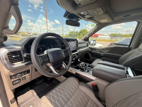 Used 2025 Ford F150 Platinum w/ Equipment Group 703A Plus AWD/4WD image 14