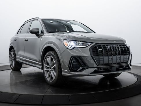 New 2025 Audi Q3 2.0T Premium image 2