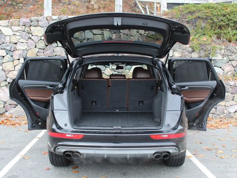 Used 2015 Audi SQ5 Prestige w/ Prestige Package image 10