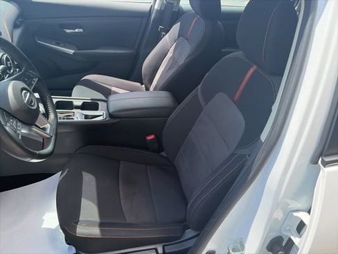 Used 2023 Nissan Sentra SR w/ Trunk Package FWD image 7