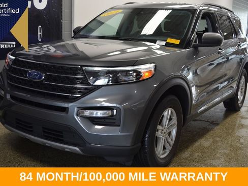 Certified 2024 Ford Explorer XLT w/ Equipment Group 202A AWD/4WD image 1