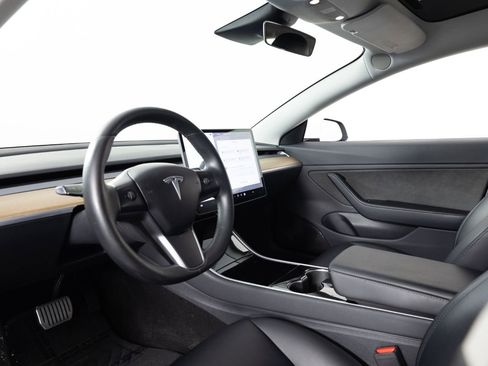 Used 2018 Tesla Model 3 Long Range RWD image 13