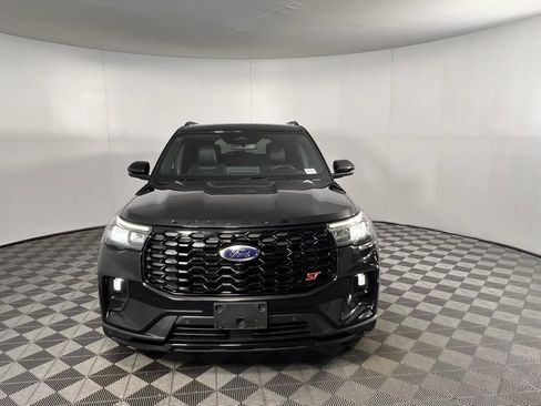 Used 2025 Ford Explorer ST w/ Sun And Sound Package image 11