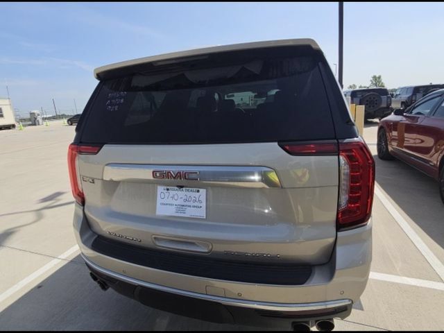 Used 2024 GMC Yukon XL Denali AWD/4WD image 7