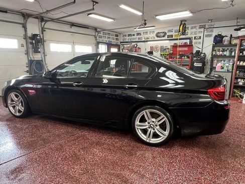 Used 2015 BMW 550i xDrive Sedan image 2