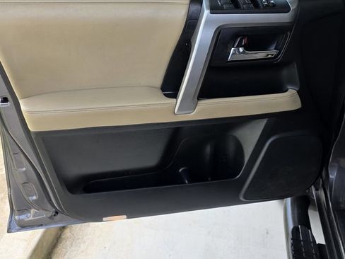 Used 2021 Toyota 4Runner SR5 Premium w/ Moonroof Package AWD/4WD image 34