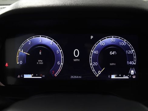 Used 2024 Jeep Grand Cherokee Altitude AWD/4WD image 16