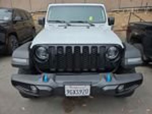 Used 2023 Jeep Wrangler Unlimited w/ 8.4" Radio Group AWD/4WD image 8