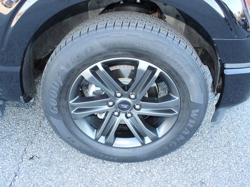 Used 2021 Ford F150 Lariat w/ Equipment Group 502A High image 10