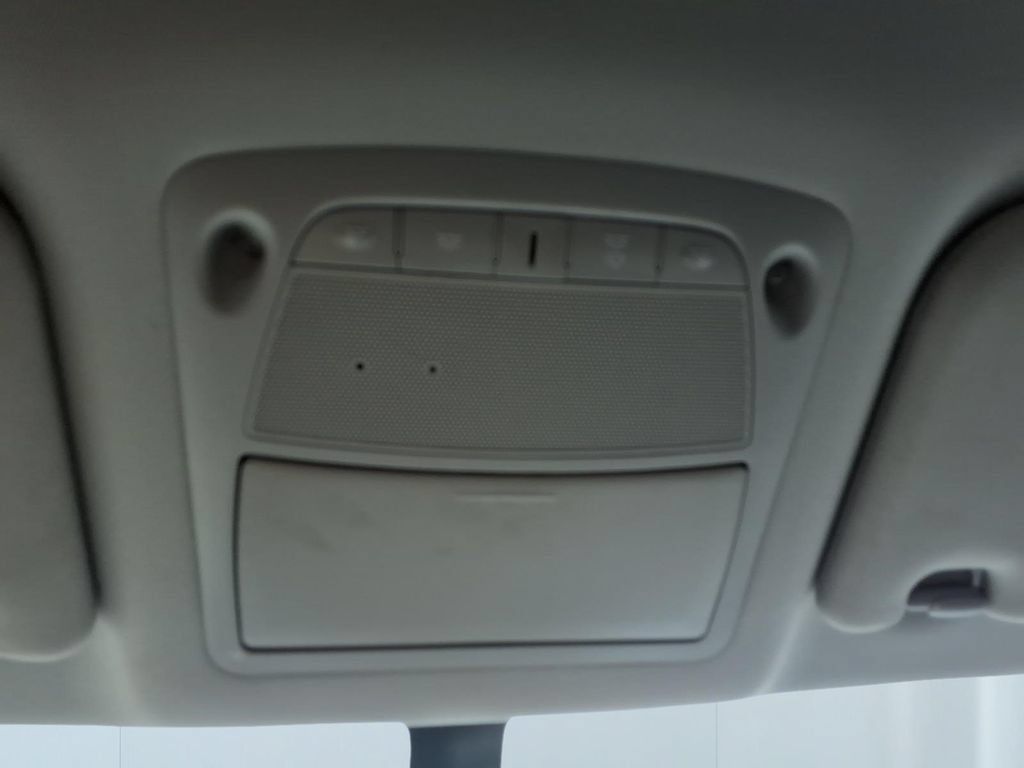 Used 2020 Nissan Pathfinder S FWD image 26