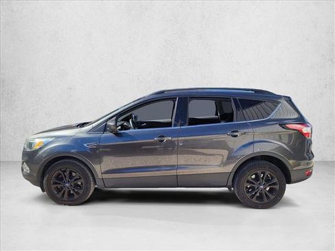 Used 2018 Ford Escape SE image 8