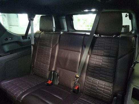 Certified 2022 Cadillac Escalade ESV Premium Luxury Platinum w/ Heavy-Duty Trailer Package AWD/4WD image 14