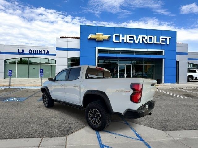 Used 2025 Chevrolet Colorado ZR2 w/ Technology Package AWD/4WD image 6