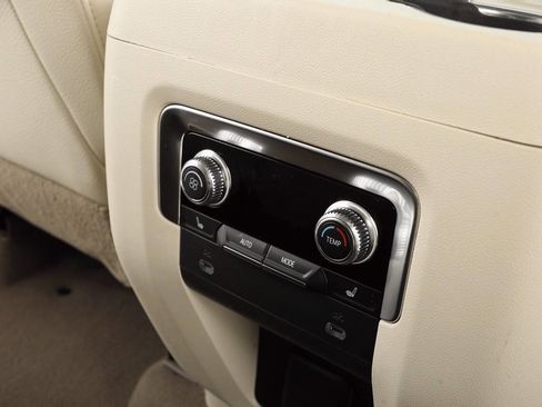 Used 2021 GMC Yukon Denali w/ Denali Premium Package image 33