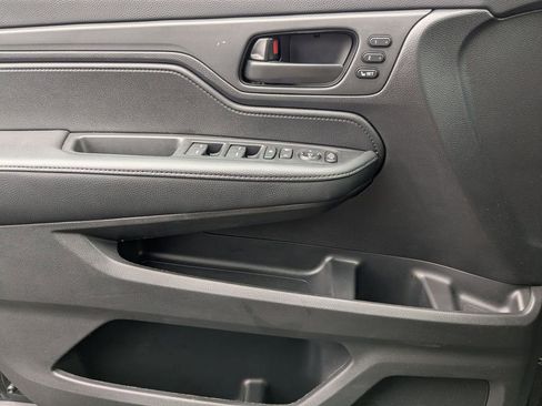 Used 2025 Honda Odyssey Sport-L image 11