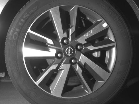 Used 2025 Nissan Versa SV FWD image 13