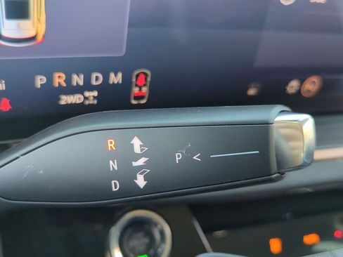 Used 2025 Buick Envision Sport Touring image 16