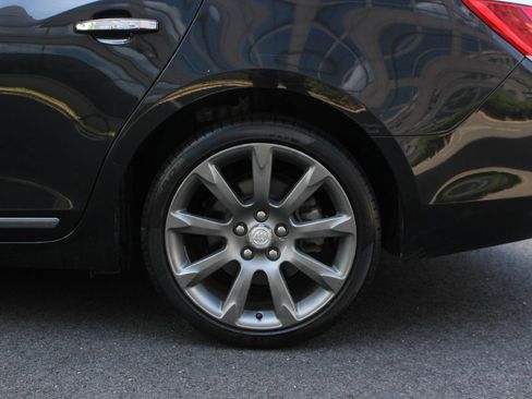 Used 2013 Buick LaCrosse Touring FWD image 10