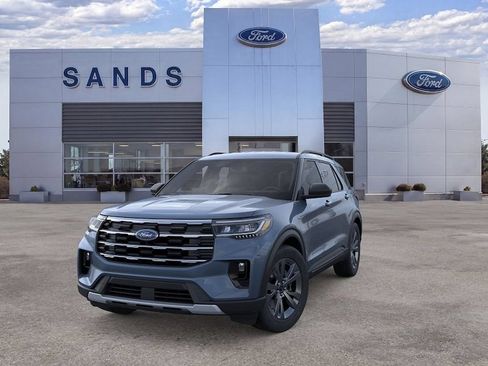 New 2026 Ford Explorer Active w/ Active Comfort Package AWD/4WD image 2