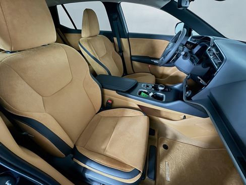 Used 2023 Lexus RZ 450e Premium w/ Accessory Package (P5) image 33