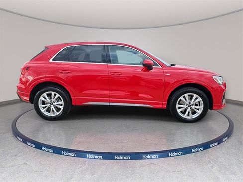 Certified 2025 Audi Q3 2.0T Premium Plus w/ Premium Plus Package image 5