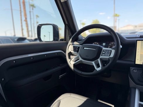 New 2026 Land Rover Defender 110 S AWD/4WD image 9