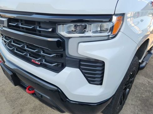 Used 2023 Chevrolet Silverado 1500 LT Trail Boss w/ LPO, Dark Essentials Package AWD/4WD image 8