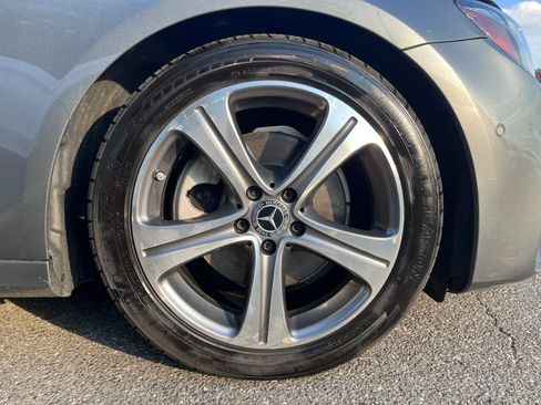 Used 2018 Mercedes-Benz E 300 image 29