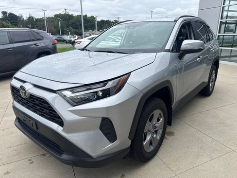 Used 2024 Toyota RAV4 XLE w/ Convenience Package AWD/4WD image 3