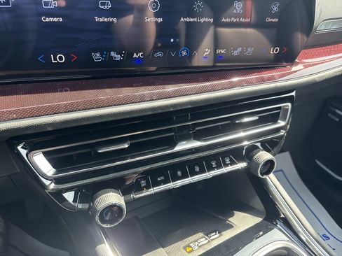 New 2026 Chevrolet Traverse RS image 21