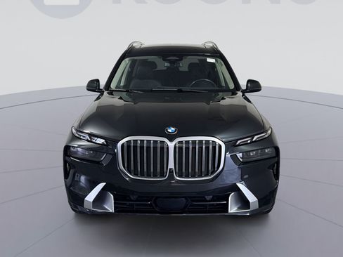 Used 2024 BMW X7 xDrive40i w/ Premium Package AWD/4WD image 11