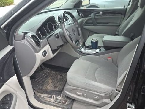 Used 2017 Buick Enclave Convenience FWD image 5