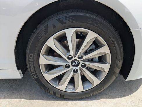 Used 2015 Hyundai Sonata Sport w/ Option Group 03 FWD image 9