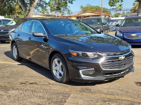 Used 2017 Chevrolet Malibu LS FWD image 3
