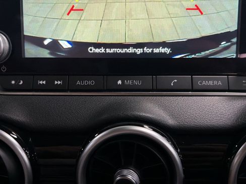 Used 2025 Nissan Sentra SV FWD image 26