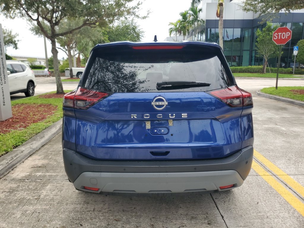 Certified 2023 Nissan Rogue S FWD image 5