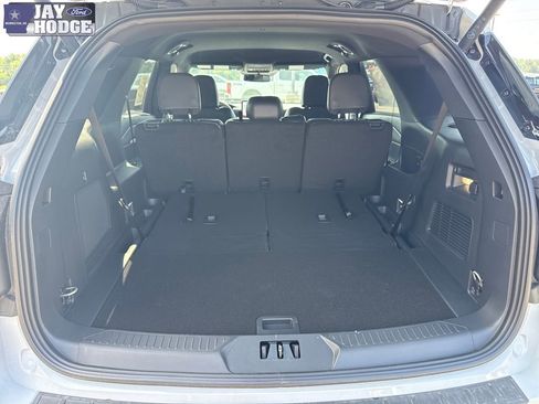 New 2026 Ford Explorer ST-Line w/ Premium Package RWD image 32