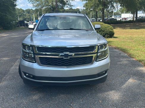 Used 2017 Chevrolet Tahoe LT w/ Luxury Package RWD image 3