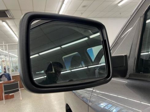 Used 2019 RAM 1500 Express w/ Express Value Package AWD/4WD image 35