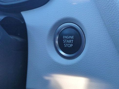 Used 2024 Toyota Corolla SE image 32