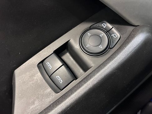 Used 2017 Chevrolet Camaro SS RWD image 5