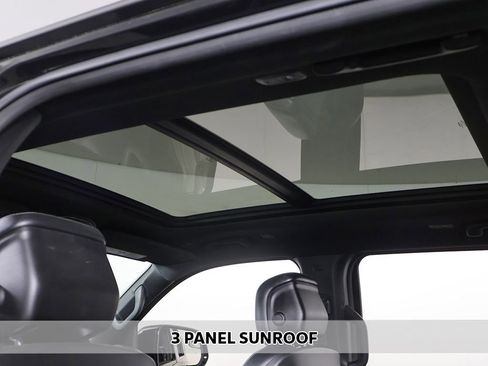Used 2024 Jeep Wagoneer Series II AWD/4WD image 4