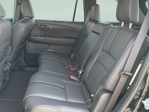 Used 2023 Honda Passport TrailSport image 9