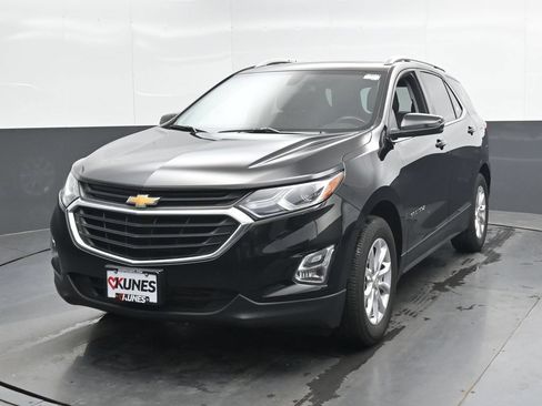 Used 2019 Chevrolet Equinox LT w/ Sun & Navigation Package AWD/4WD image 6